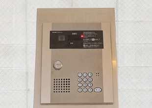 エントランス03